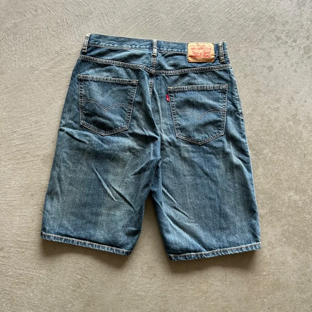 Levis 569 Jean Shorts‎ Size 34 Blue Medium Wash Loose Straight Fit Denim Jorts